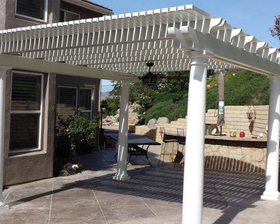 Lattice Laguna Freestanding Photo | Patio KIts Direct